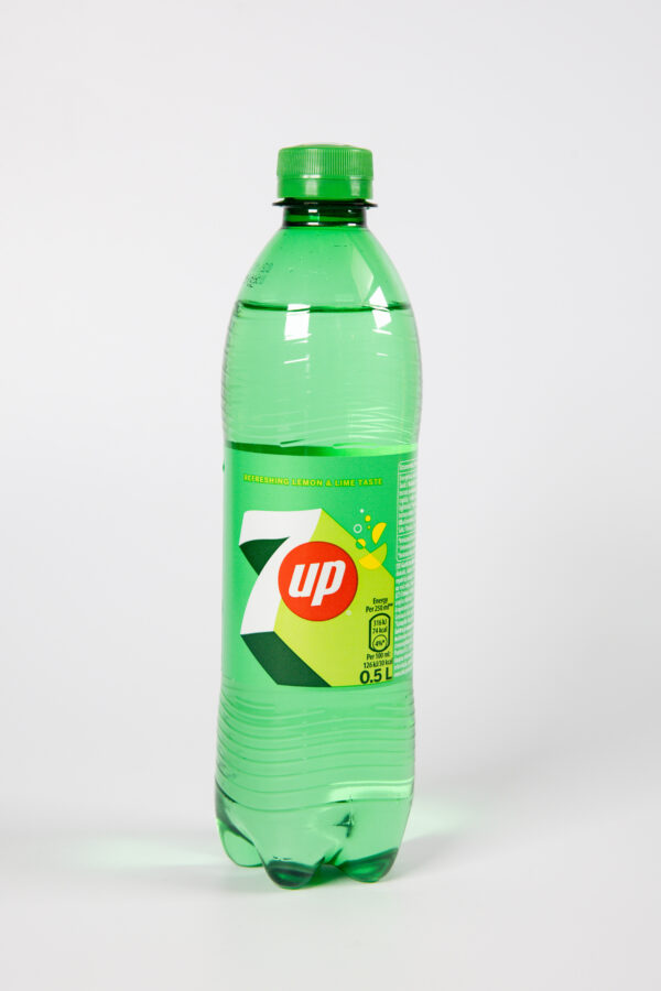 20240617-TBIL113132 Gaivusis gėrimas "7up", 0,5 l