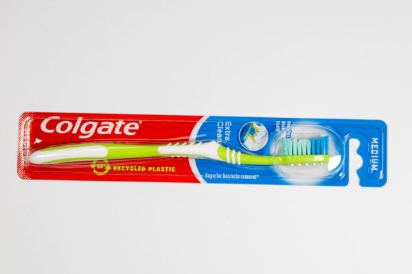 Dantų šepetėlis “Colgate Extra Clean"